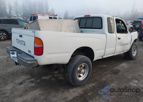 1996 Toyota Tacoma Xtracab z USA, uszkodzony, nr VIN 4TAWM72N5TZ121070
